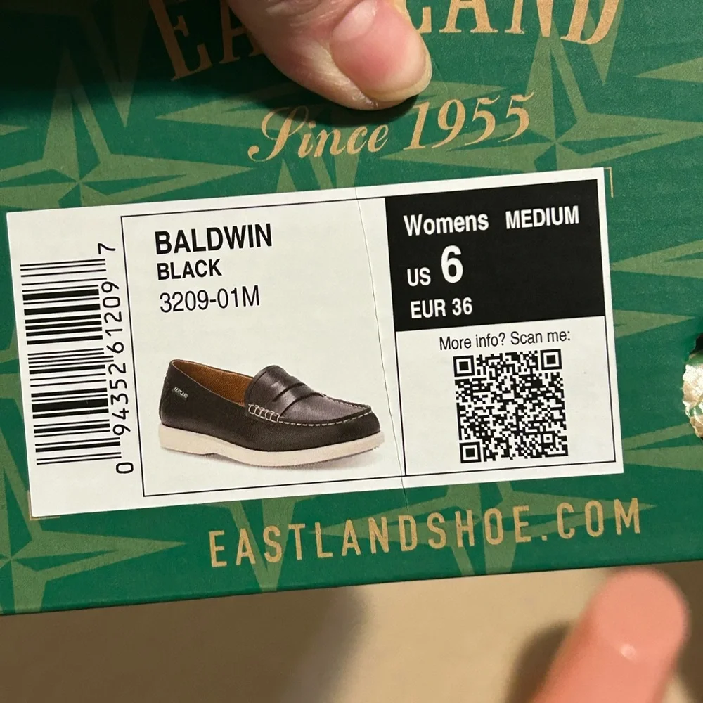 Eastland Baldwin Black Leather Loafers - Picture 6 of 9